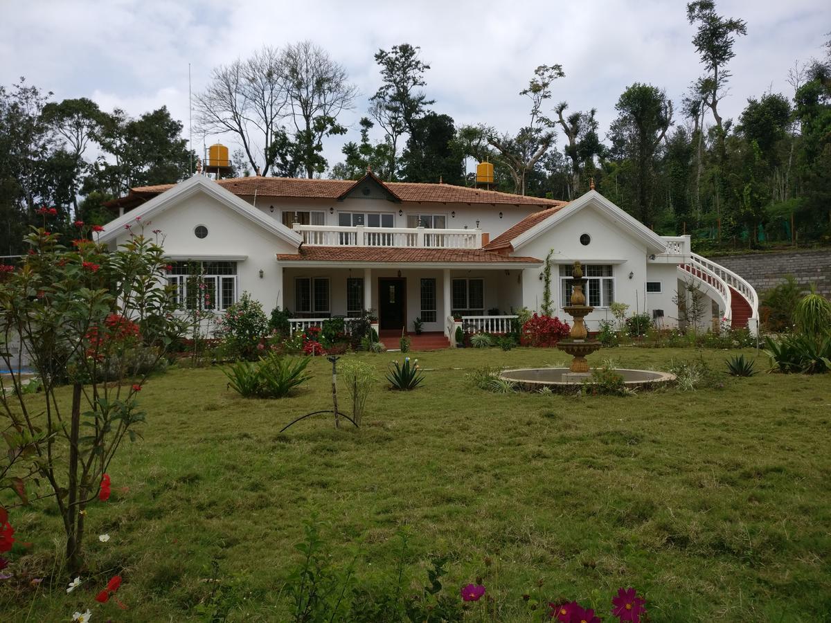 Robin Woods Homestay Саклешпур Екстериор снимка