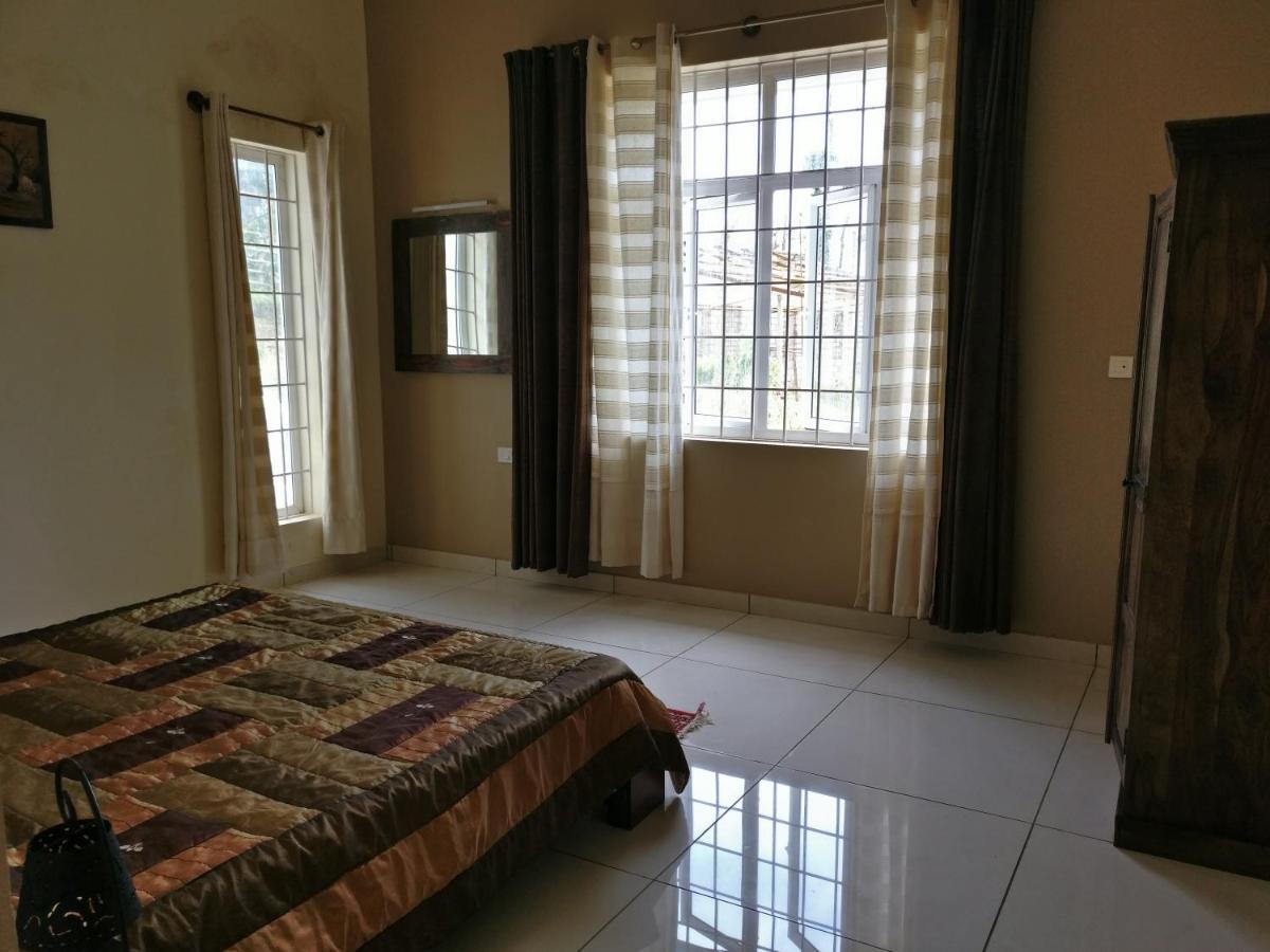 Robin Woods Homestay Саклешпур Екстериор снимка